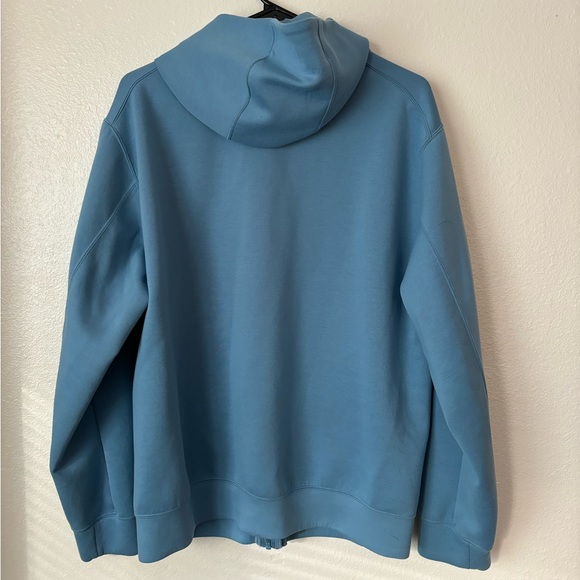 UNIQLO HOODIE - Picture 2 of 3